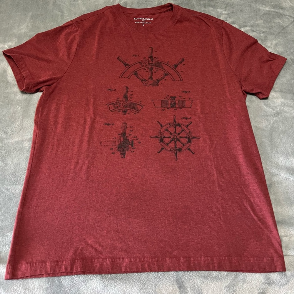 Banana Republic Factory Graphic T-Shirt - Picture 5 of 5